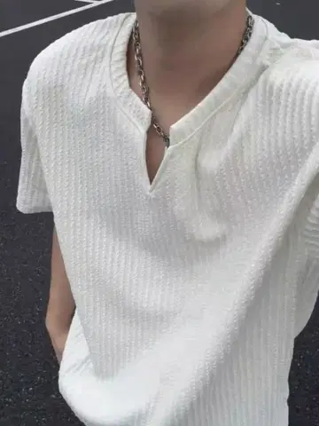 화이트 리브 V넥 T셔츠 컨디션 최상