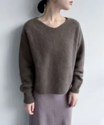 새상품급 apart by lowrys 7GCN 라쿤 2WAY 풀오버