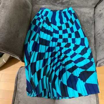 그레이스 콘티넨탈 기하학 패턴 플리츠 스커트 블루 계열