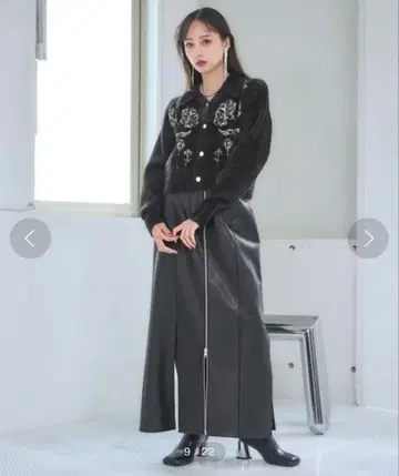 새상품급 HARE 플라워 타이트 니트 셔츠 가디건