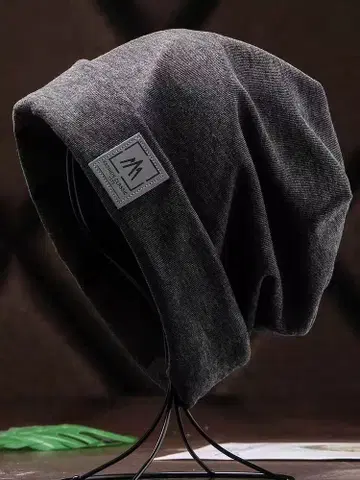 다크 그레이 니트 모자 슬라우치 디자인
