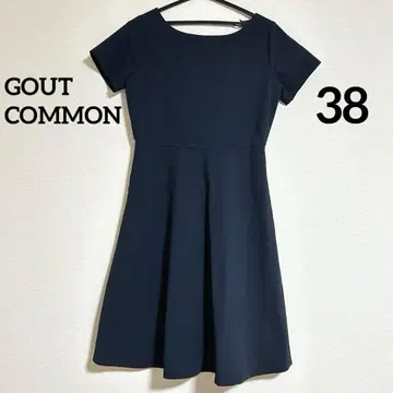 GOUT COMMON 네이비 반팔 무릎 기장 원피스