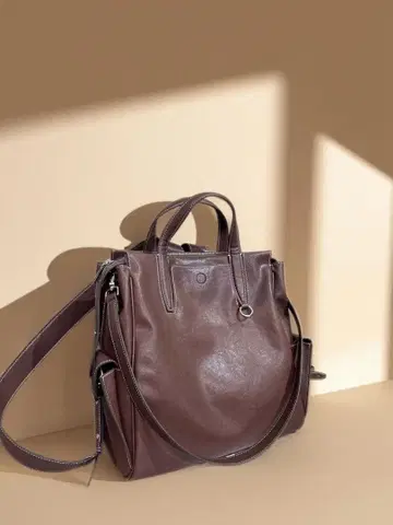 PASTE 합성 피혁 토트백 다크 브라운 그레이