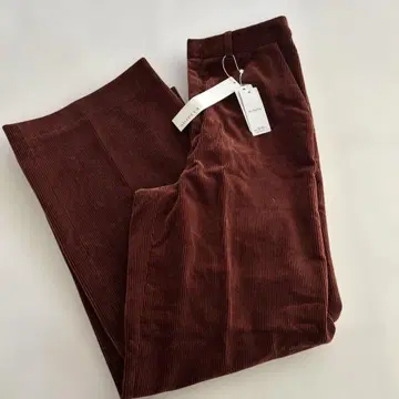 새상품 GALERIEVIE 투모로우랜드 브라운 코듀로이 팬츠