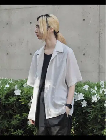 DECHINE 오픈 카라 반팔 셔츠