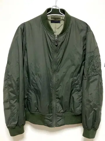 138 [새상품급] 유니클로 MA-1 블루종 올리브 L