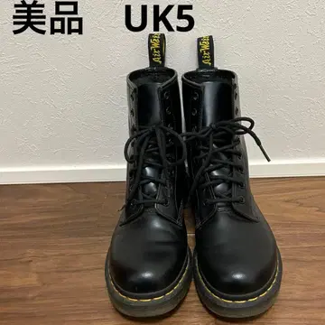 [ 새상품급 ] Dr. Martens 8홀 부츠 UK5 닥터마틴