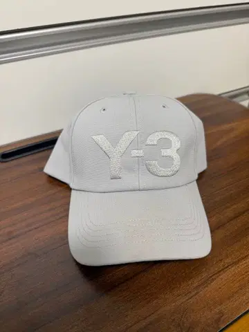 새상품급 Y-3 그레이 야구 모자