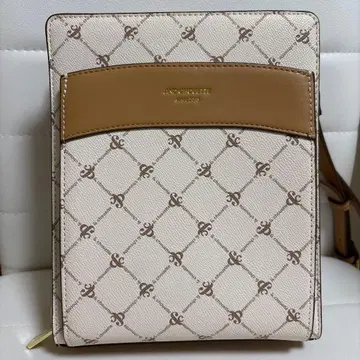 & chouette 모노그램 스퀘어 숄더백