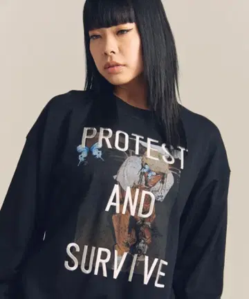 PROTEST AND SURVIVE 맨투맨 M 사이즈
