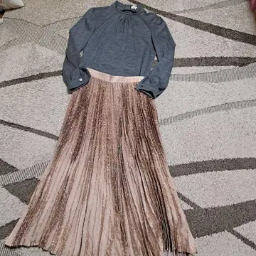 미사용 [폴 스튜어트] 하이넥 울 개더 티셔츠