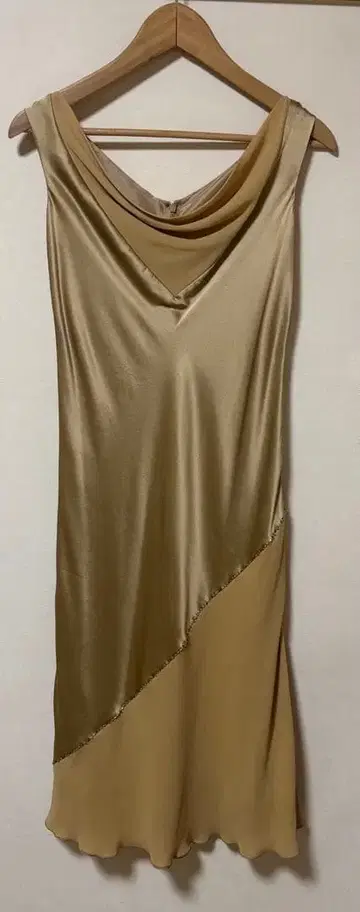 CERCHIO 샴페인 골드 슬리브리스 원피스 M