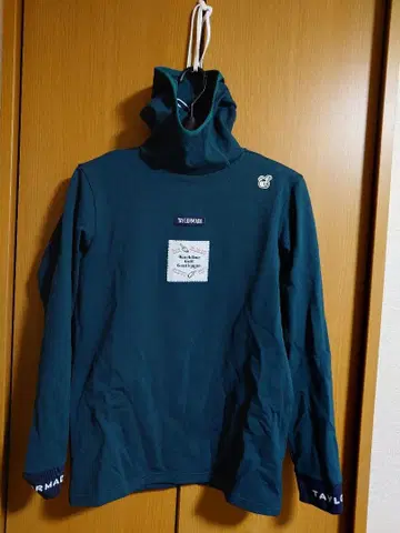 TAYLORMADE 쿠치부에 후드 부착 다크 그린