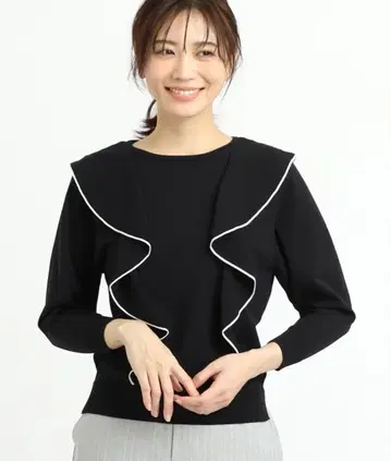 리플렉트 프릴 니트