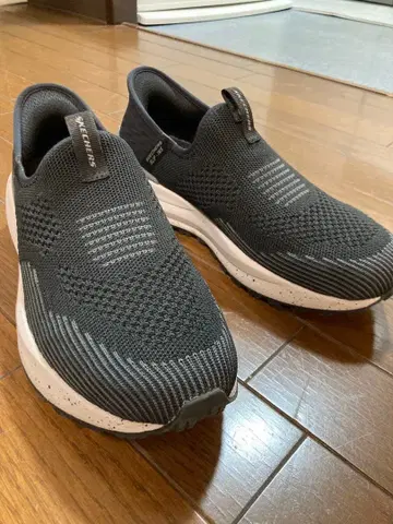 SKECHERS slip-ins 블랙