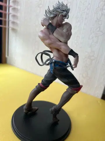 디오 브랜드 피규어