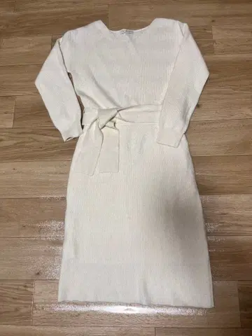 새상품급 프로포션 바디 드레싱 사이즈 3 니트 원피스