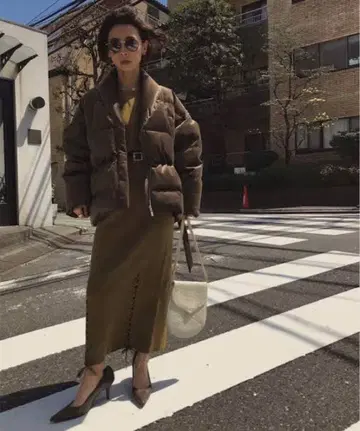 [ 새상품급 ] Ameri VELVET DOWN JACKET 아메리 다운