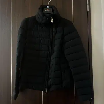 PEUTEREY 블랙 다운 자켓