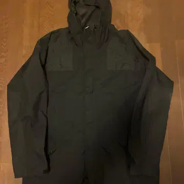 ecwcs GORE-TEX 블랙 마운틴 후드티