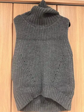 CINOH 치노 볼륨 넥 니트 베스트 그레이 새상품