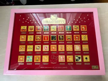 헬로키티 35주년 핀 배지 컬렉션