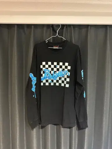 긴팔 티셔츠 블랙 체크 무늬