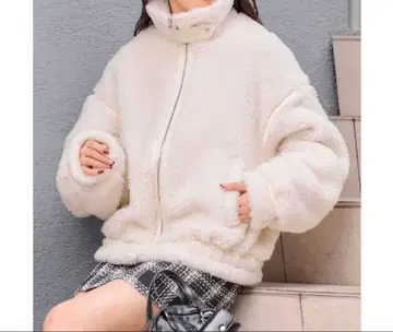 CHICO 퍼 옷깃 봄버 자켓 치코 퍼 봄버 자켓