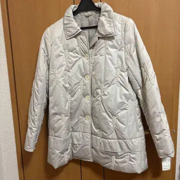 정가 44000 새상품 자수 자켓 코트 밑단 프릴 고급