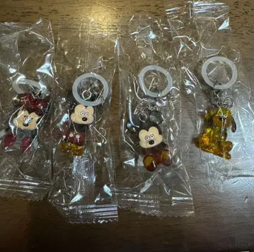 Disney 미키 x 2 미니 플루토 스트랩 4개 세트