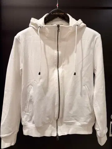 잽스 아르키비오 화이트 후드티