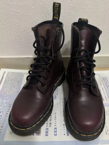 닥터마틴 8홀 버건디 여성용