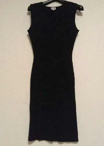 폭시 스와로브스키 원피스 40 캐시미어 100%