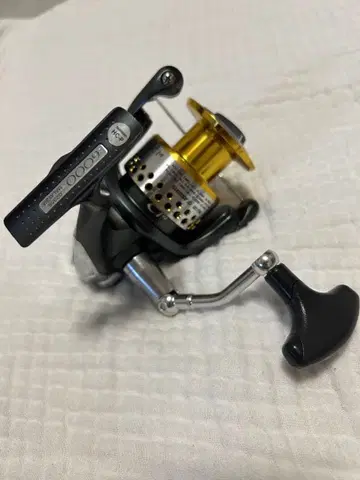 새상품급 시마노 정품 레어니움 ci4 6000 스피닝 릴 쇼어지깅
