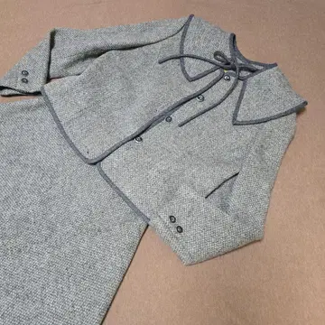 그레이 자켓 스커트 세트 울 95입니다