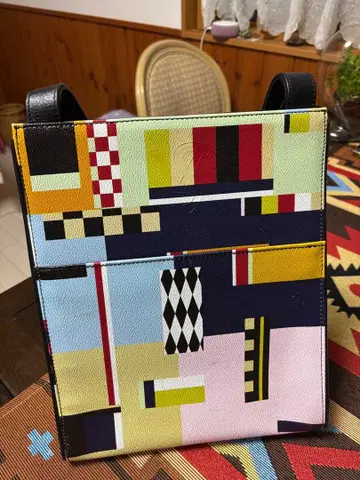 기하학 패턴 토트백 VS 로고