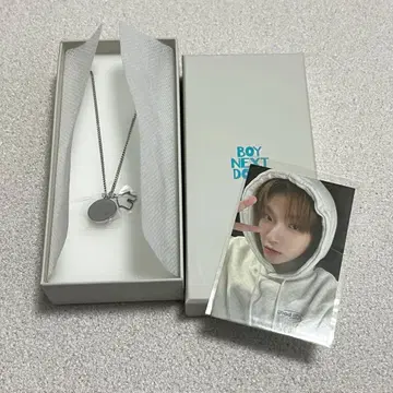 BOY NEXT DOOR 목걸이 트레이딩 카드 운학