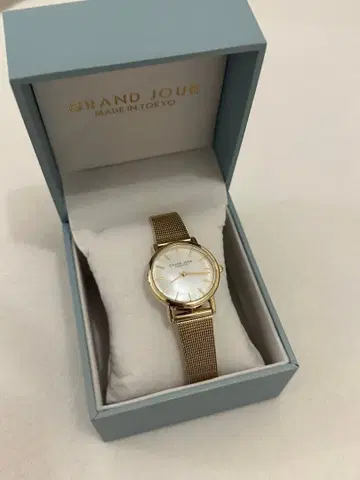 GRAND JOUR 골드 메쉬 손목시계