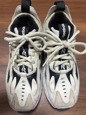 리복 스니커즈 화이트/블랙