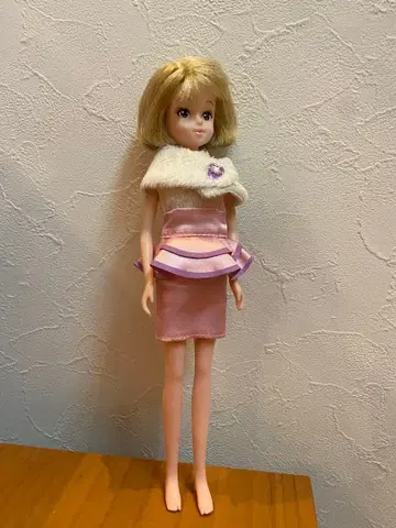 도쿄 디즈니 리조트 패션 인형 데이지 덕