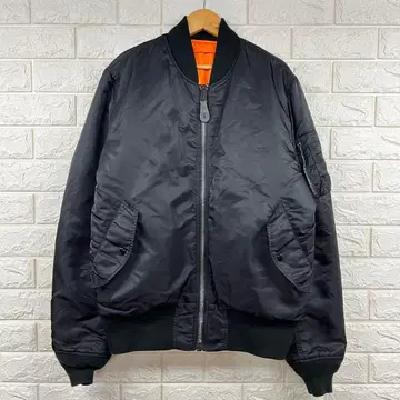 알파 인더스트리즈 MA-1 플라이트 자켓 봄버 자켓 L