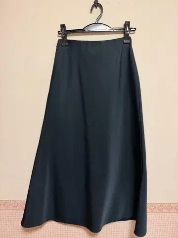 Mila Owen 네이비 플레어 스커트 사이즈 0