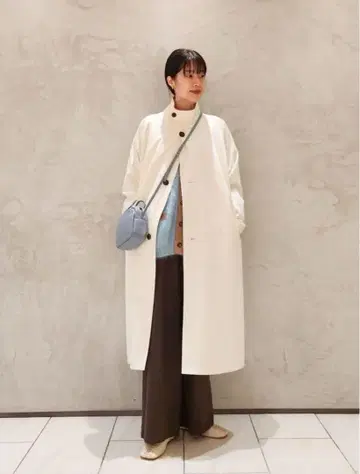 CABaN 울 개버딘 스탠드 카라 코트 사이즈 S