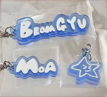 TXT ACT:TOMORROW 아크릴 참 범규 세트