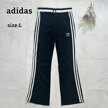 [아디다스] 트레포일 자수 로고 벨로아 트랙 팬츠 플레어 블랙 L