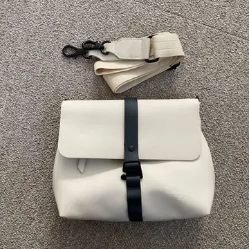 가스통 루가 크로스백