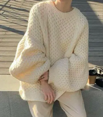 셀렉 모카 오버 사이즈 허니콤 니트 아이보리