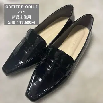 [ ODETTE E ODILE ] 미사용 새상품 로퍼 에나멜