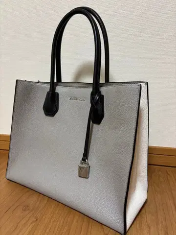MICHAELKORS 가죽 핸드백