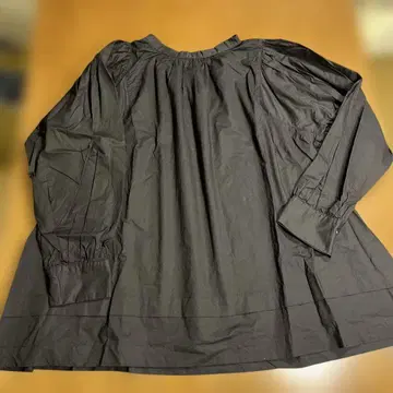 POU DOU DOU 블랙 노카라 블라우스